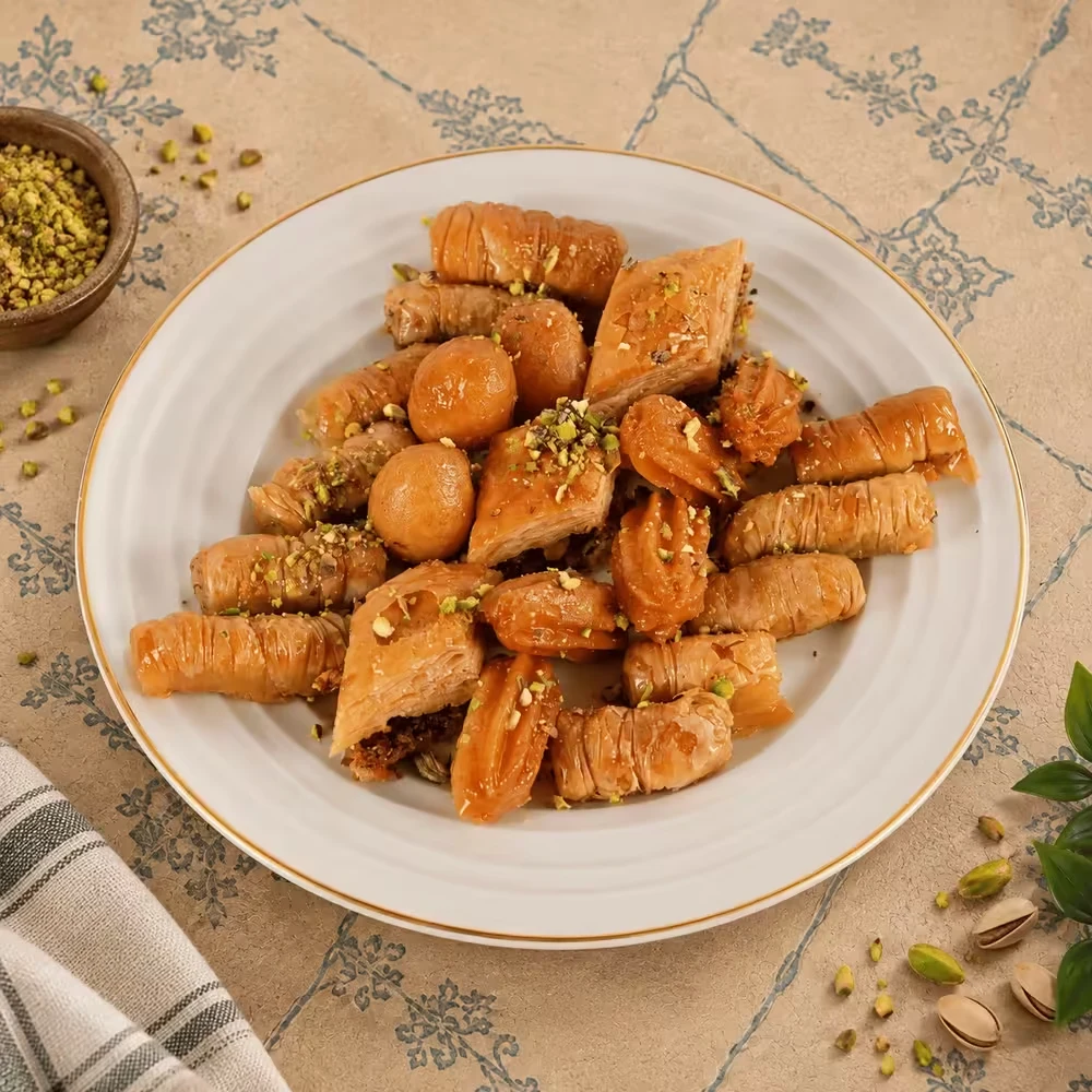 صحن حلويات مشكل — شناشيل