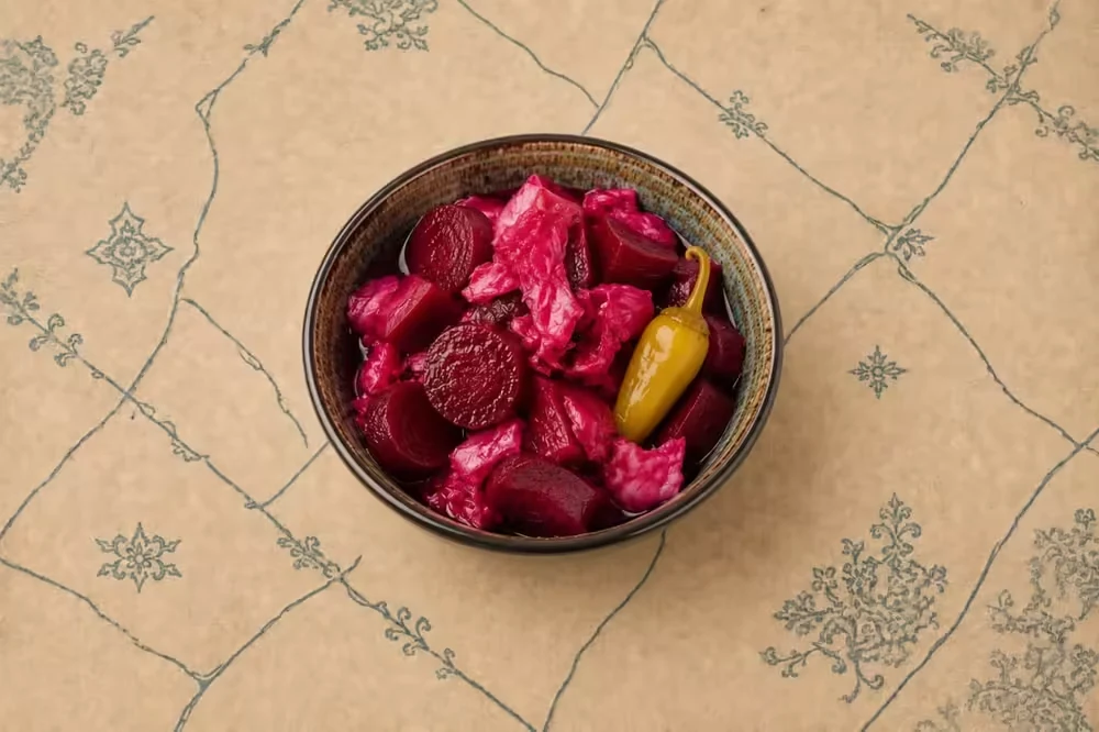 طرشي احمر مشكل — شناشيل
